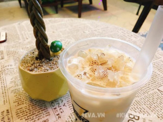 Không phải trân châu – trà sữa bây giờ uống kèm với sứa biển mới đúng “mốt” ở Sài Gòn