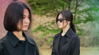Song Hye Kyo hành xác bản thân để... già hơn, đời thực trẻ đẹp là nhờ “mặc ít”