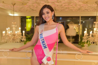 Là 1 trong 3 thí sinh diện áo tắm đúng nhất, Tường San gây ấn tượng tại Miss International