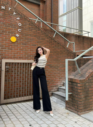 Hoa hậu Thanh Hoá là CEO tuổi 22, đi đâu cũng mặc 1 kiểu quần đen, tiết kiệm vẫn đẹp sang