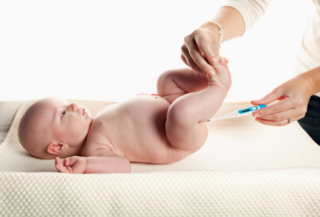 Trẻ sơ sinh bao nhiêu độ là sốt và nhiệt độ bình thường là bao nhiêu?