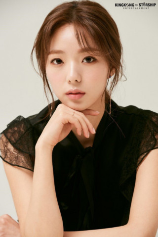 Xuất hiện cô gái được bình chọn đẹp “ăn đứt” hơn Song Hye Kyo