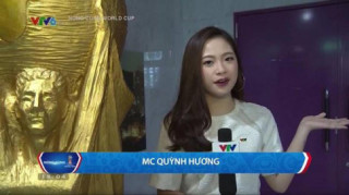 2 MC “em chưa 18” của đài VTV: Mặt xinh như búp bê, mặc đẹp miễn chê