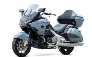 Ra mắt bản sao Honda Gold Wing với động cơ V-Twin 600cc