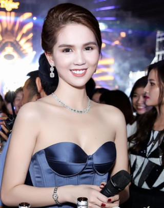 Mải yêu đại gia, Ngọc Trinh đã đánh mất vòng eo 56?