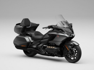 Anh em biết tin gì chưa? Honda Gold Wing Tour 2024 ra mắt màu mới mang tên Heavy Gray Metallic You