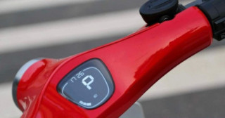 Anh em đã biết Honda Cub có cả phiên bản mới không cần đổ xăng - thay nhớt chưa?