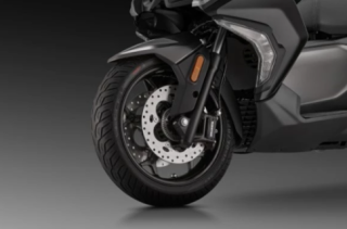 Chiếc xe ga này đè bẹp Honda SH160i cả về ngoại hình, giá và có sức mạnh gấp đôi
