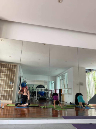 Hồ Ngọc Hà tập yoga tiết lộ bí quyết làm đẹp trong ngày... Cường Đô La đi lấy vợ mới