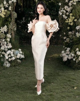 Hoa hậu Ý Nhi trước ngày sang Ấn Độ, bỏ qua ồn ào để đến dự show diễn xa hoa của đàn anh
