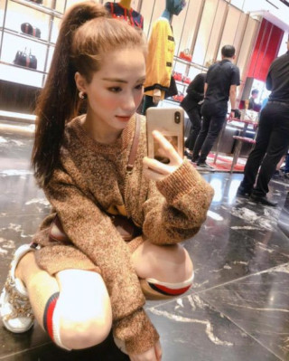 Hoà Minzy tự... đấm vào mặt, véo mũi chứng minh không hề phẫu thuật thẩm mỹ