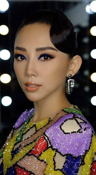 Huyền My tông xuyệt tông cam xinh như nàng thơ, Yaya Trương Nhi “kém sắc” vì bóng dầu?
