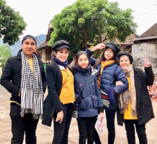 Không chỉ 1, MC Quyền Linh có đến 2 cô con gái xinh như Hoa hậu, sắp cao hơn bố!