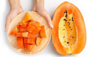 Muốn eo thon dáng chuẩn, chị em chỉ cần siêng ăn loại quả rụng đầy ở góc vườn này