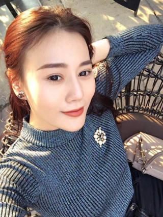 Ngớ người trước hình selfie của “Quỳnh Búp Bê”, dân tình tự hỏi đây là Quỳnh hay Kelly Nguyễn