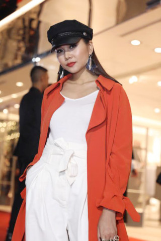 Angela Phương Trinh, Thanh Hằng siêu cá tính cùng nhau “công phá” thảm đỏ