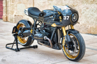 BMW R100 độ cafe racer với hệ thống treo lò xo lá carbon