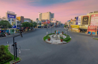 Đã bao giờ bạn chú ý đến cách chạy xe trong bùng binh để vào ra an toàn chưa?