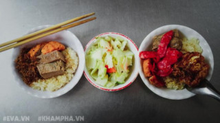 Đầu tuần đổi gió, lên phố cổ ăn xôi chả cua trứ danh Hà Nội