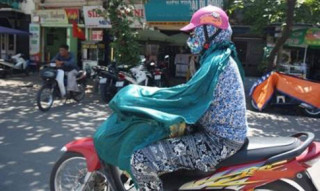 Đây là những hình ảnh thời trang chống nắng “bá đạo” nhất mùa hè năm nay
