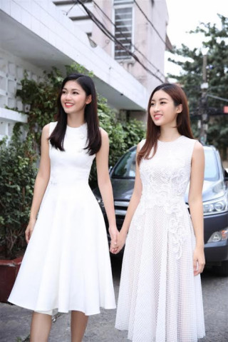 Hoa hậu Mỹ Linh, Á hậu Thanh Tú đẹp thoát tục khi hóa thân thành Hằng Nga