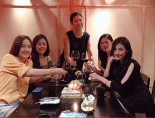 Hội bạn thân Hoa hậu của Vbiz: nhan sắc thì toàn “cực phẩm”, người thấp nhất đã... 1m73