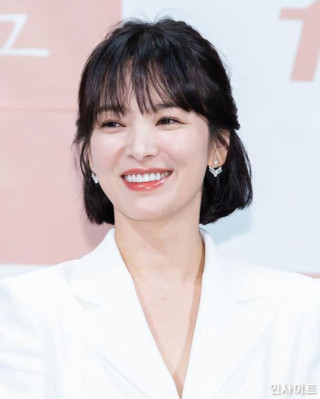 Hốt hoảng với diện mạo xuống dốc của Song Hye Kyo, trừ điểm này tất cả đều sai quá sai!