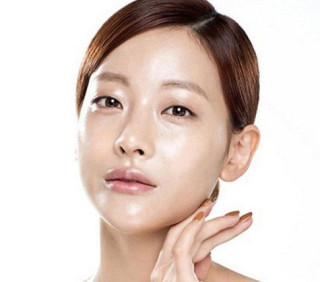 Những bước trang điểm cực dễ mà lại hiệu quả cho da nhờn dầu mà nàng cần biết