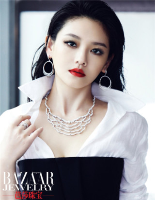 Quá béo sau khi đẻ 2 con, mặc váy lùm xùm Từ Hy Viên liên tục bị nghi mang bầu