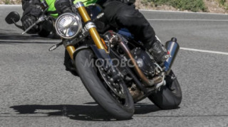 Rộ hình ảnh thử nghiệm của Triumph Speed Twin 2025 chuẩn bị ra mắt sớm