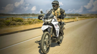 Tham khảo dòng xe Adventure và Dual-Sport năm 2024 của Kawasaki