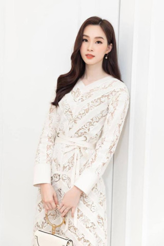 Vẫn là “thần tiên tỉ tỉ”, nhưng điều này đang dần giảm đi vẻ xinh đẹp của Đặng Thu Thảo