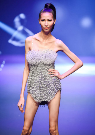 Cùng cảnh ngộ, Lê Thuý lên tiếng bảo vệ Cao Ngân trước “đạn bom dư luận”