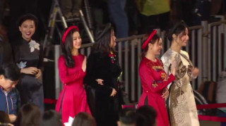 Diện áo dài truyền thống, tứ đại mỹ nhân “Cô Ba Sài Gòn” nổi nhất thảm đỏ LHP Busan