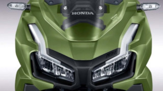 Liệu màu xanh lá cây mờ có làm cho Honda ADV 160 2025 trở nên phiêu lưu hơn không?