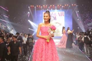 Nhìn lại hành trình “phục thù” gian khổ để thấy Kim Dung xứng đáng là quán quân VNTM