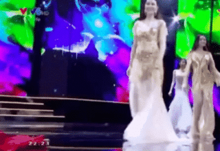 Té “sấp mặt” trên sân khấu Hoa hậu Hoàn vũ, cô gái này vẫn xuất sắc tiến vào Chung kết