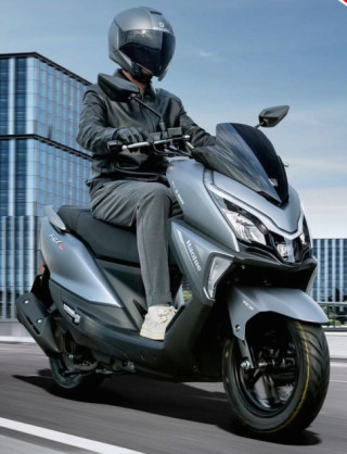 Thiết kế đẹp, trang bị ABS và TCS, ADX125 2025 có đủ sức thuyết phục AE với giá bán rẻ hơn AirBlade?