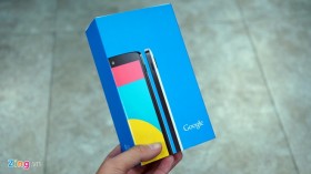 Mở hộp Google Nexus 5 chính hãng giá 11,9 triệu vừa bán ở VN