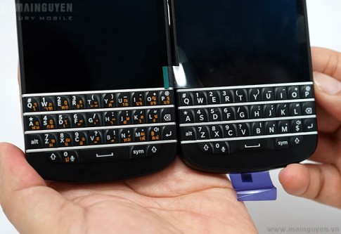 BlackBerry Q10 giá 5 triệu đồng là phiên bản Thái Lan, bàn phím tiếng Thái.