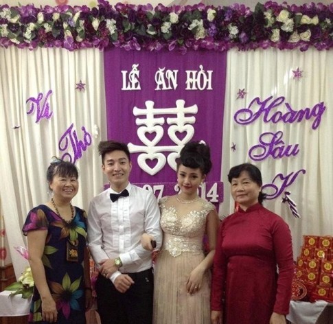 Cặp đôi Hà Nội treo biệt danh Facebook trong lễ ăn hỏi