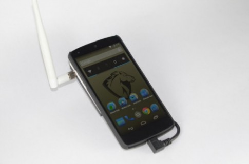 Chiếc Nexus 5 “nguy hiểm nhất thế giới” có giá 1.300 USD