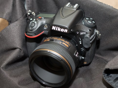 Hình như năm nay là năm hạn của Nikon thì phải, D810 vừa ra mắt lại bị lỗi kỹ thuật