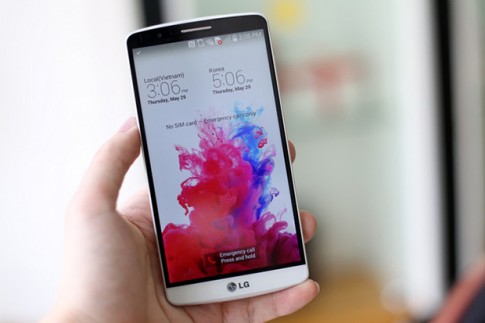 LG G3 Stylus sở hữu 2 camera độ phân giải 13MP/1.3MP