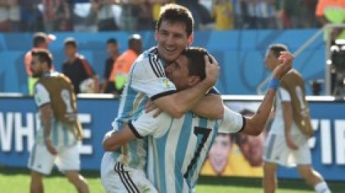Messi sợ hãi trước viễn cảnh bị loại