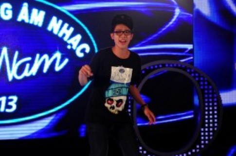 Mỹ Tâm nhí nhảnh trên ghế nóng Vietnam Idol