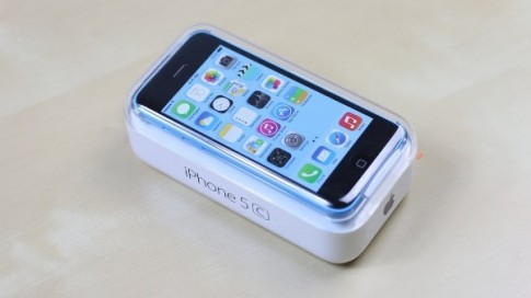 Tồn kho nhiều, iPhone 5c giảm giá sốc tại Mỹ