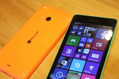 Trên tay Lumia 535 - thiết kế gọn nhẹ, camera trước góc rộng
