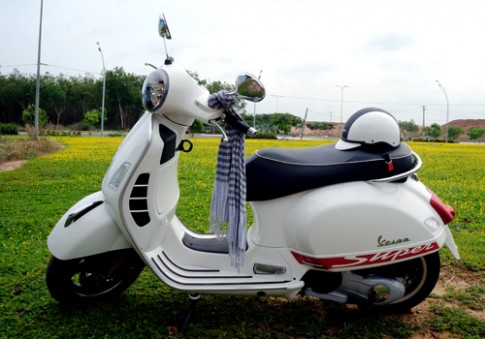 Vespa Super GTS 125 thử thách đường dài