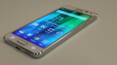 Samsung Chuẩn Bị Ra Smartphone Kim Loại Galaxy A7 Mới
